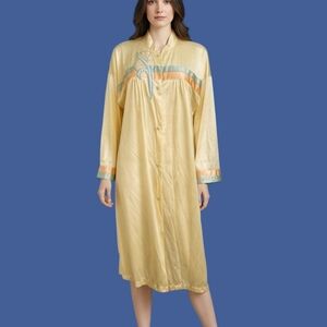 VTG 1970s VANITY FAIR Satin Loungewear Robe Nightgown FLAWED